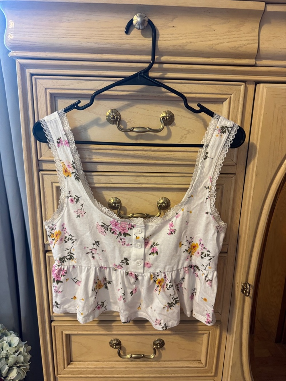 Floral Lace-Trim White babydoll Tank Crop Top - Women's